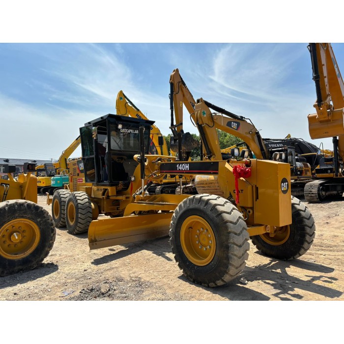 รถเกรดเดอร์ Cat140H มือสอง รถเกรดเดอร์ Cat140H มือสอง