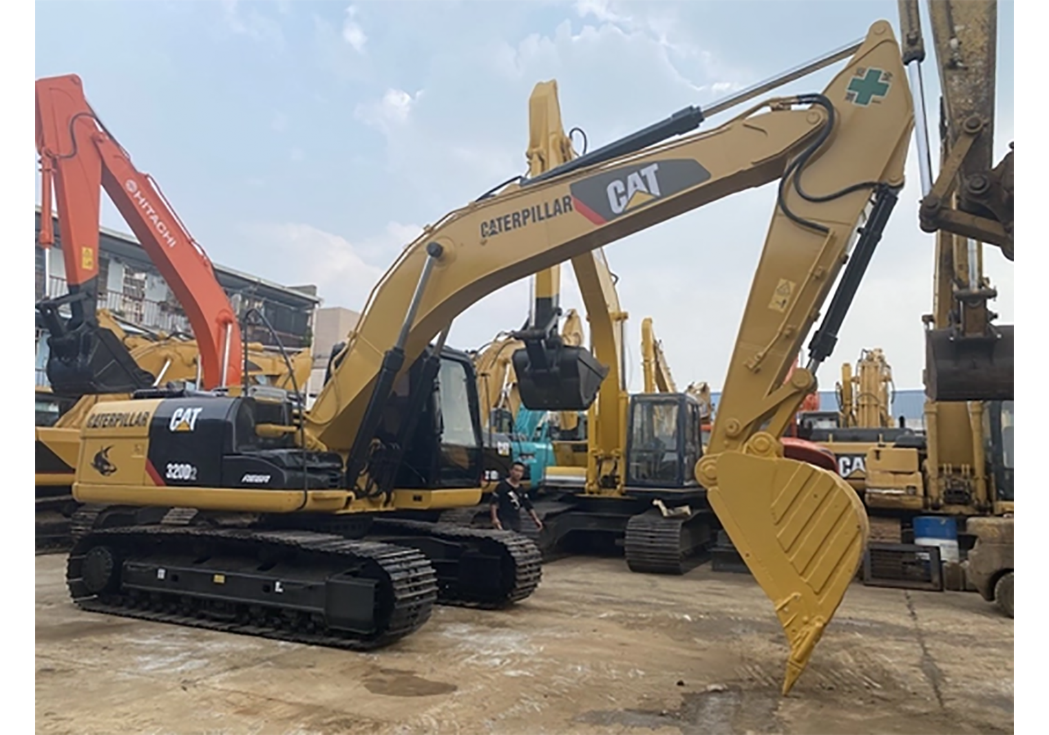 CAT 320 ราคา