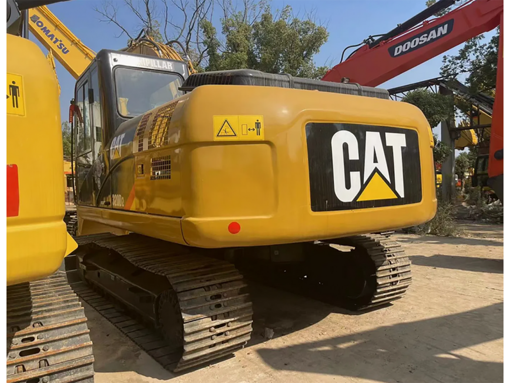 แม็คโคร CAT 320D2 ราคา