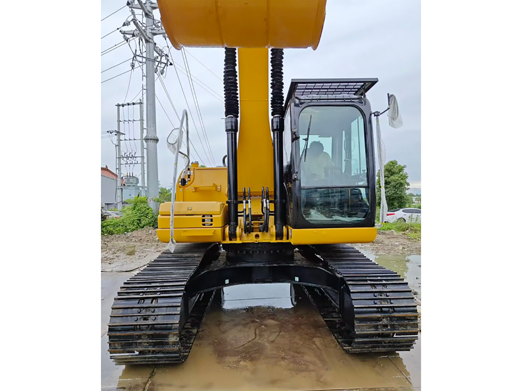 รถแม็คโคร CAT320GX