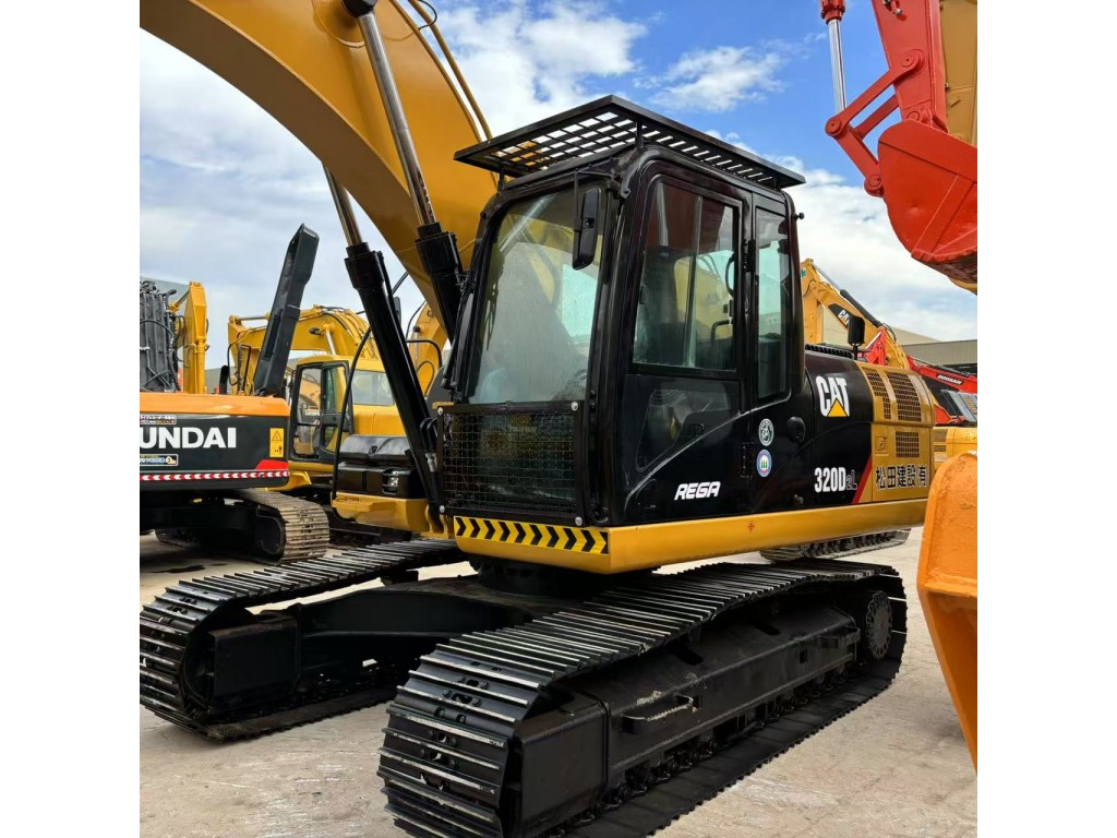 รถขุด CAT 320D2 มือสอง