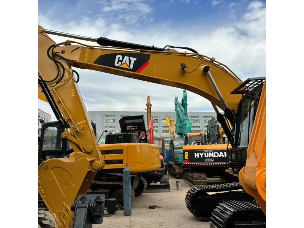 รถแม็คโคร cat 320 มือ สอง