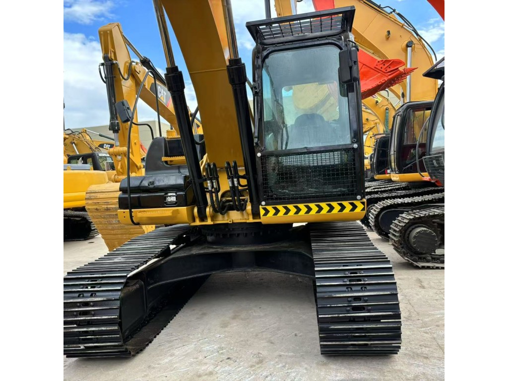 รถแม็คโคร cat 320 มือ สอง