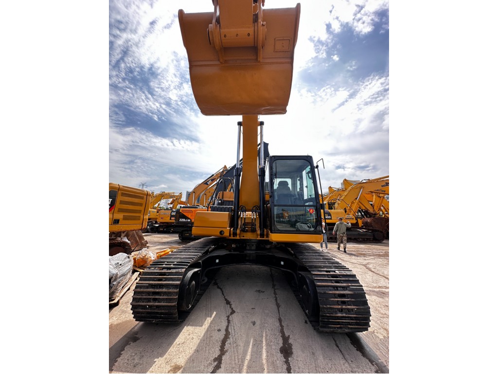 รถแม็คโคร cat 320 มือ สอง